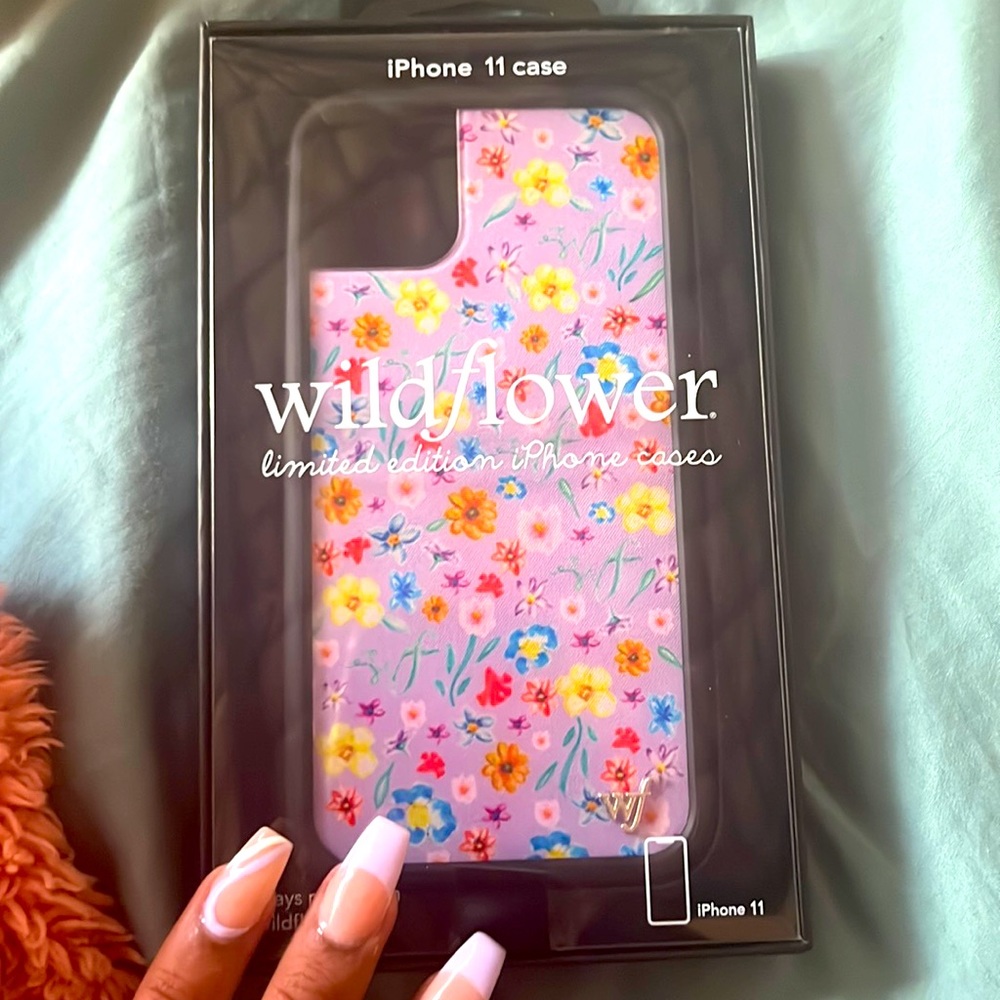 IPHONE 11 WILDFLOWER CASE